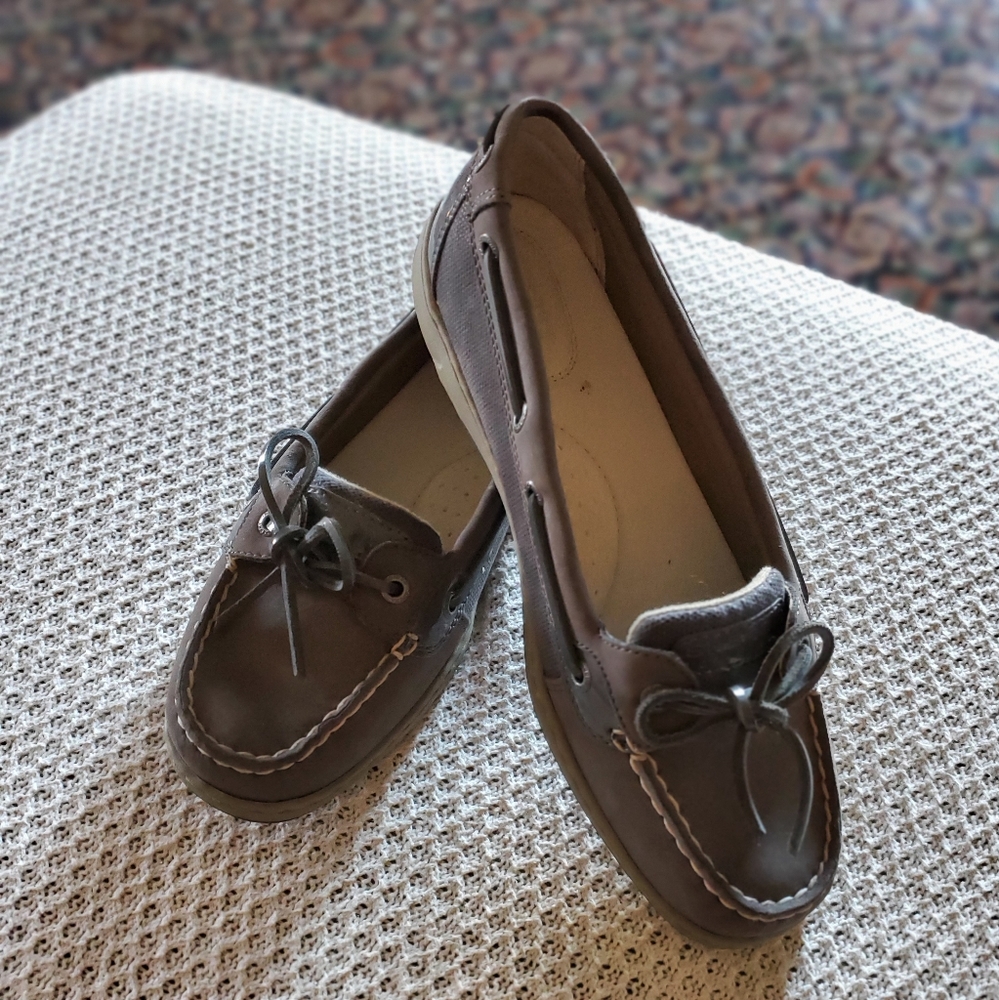 Sperry gray boat shoes. Like new....